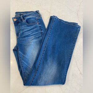 Women’s size 8 American Eagle outfitters boot cut jeans